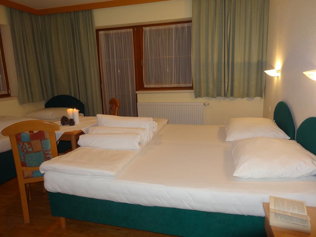 Walchenhof Hotel Mayrhofen Quarto foto